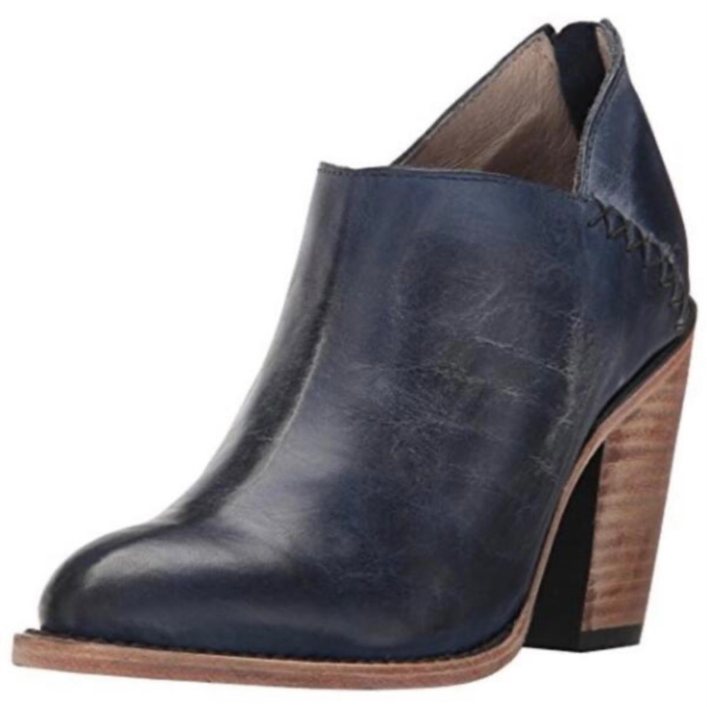 NWOB Freebird By Steven Size 6 Steel Ankle Booties
